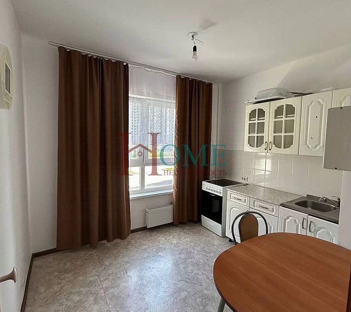 Сдаётся 1-комнатная квартира, 35 м²