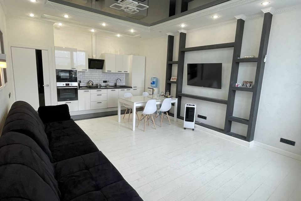 Продаётся 2-комнатная квартира, 65 м²