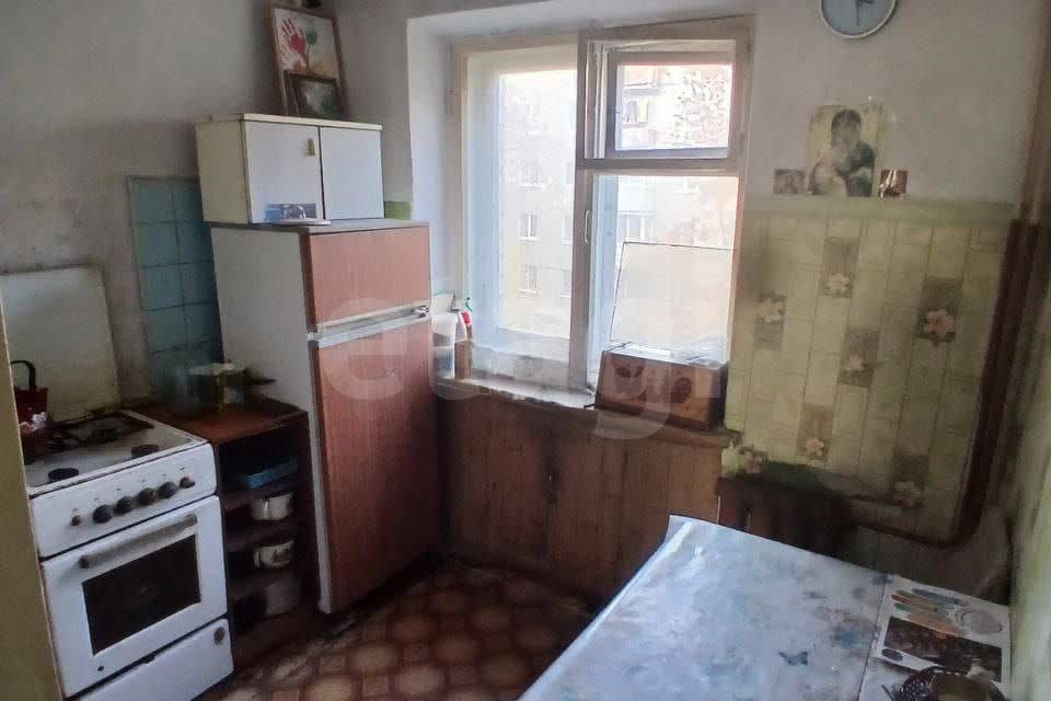 Продаётся 3-комнатная квартира, 61.4 м²