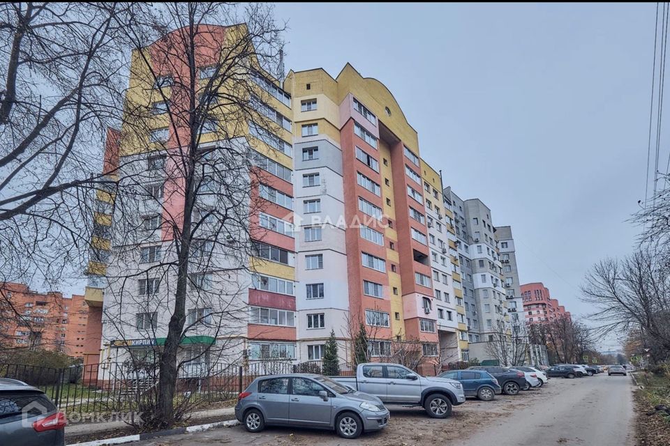 Продаётся 3-комнатная квартира, 100.8 м²