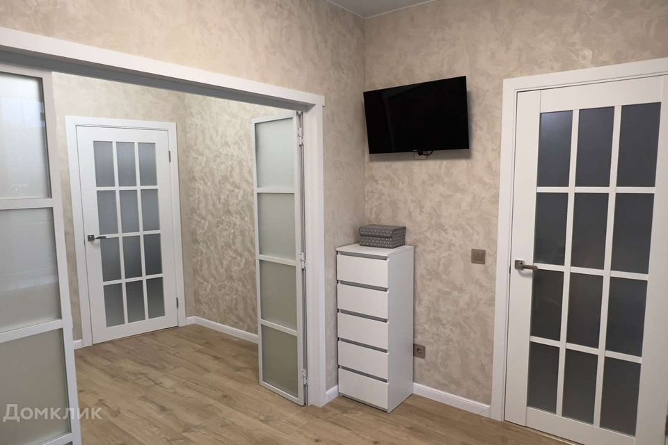 Продаётся 1-комнатная квартира, 35.8 м²