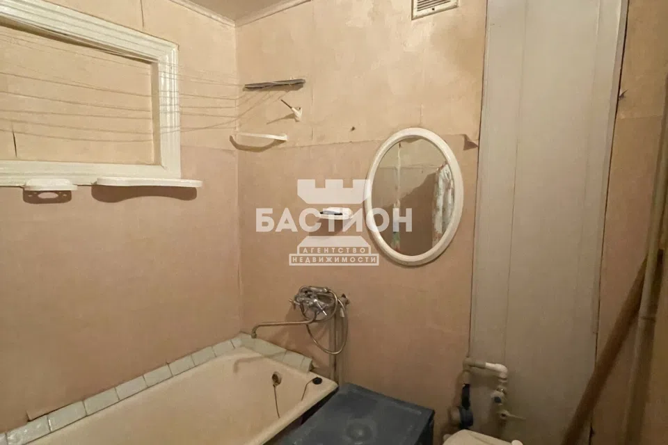 Продаётся 2-комнатная квартира, 42.4 м²