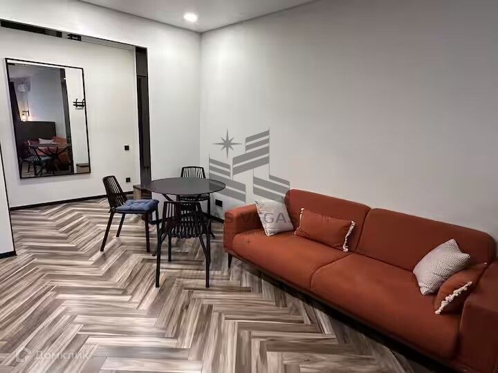 Сдаётся 2-комнатная квартира, 58 м²