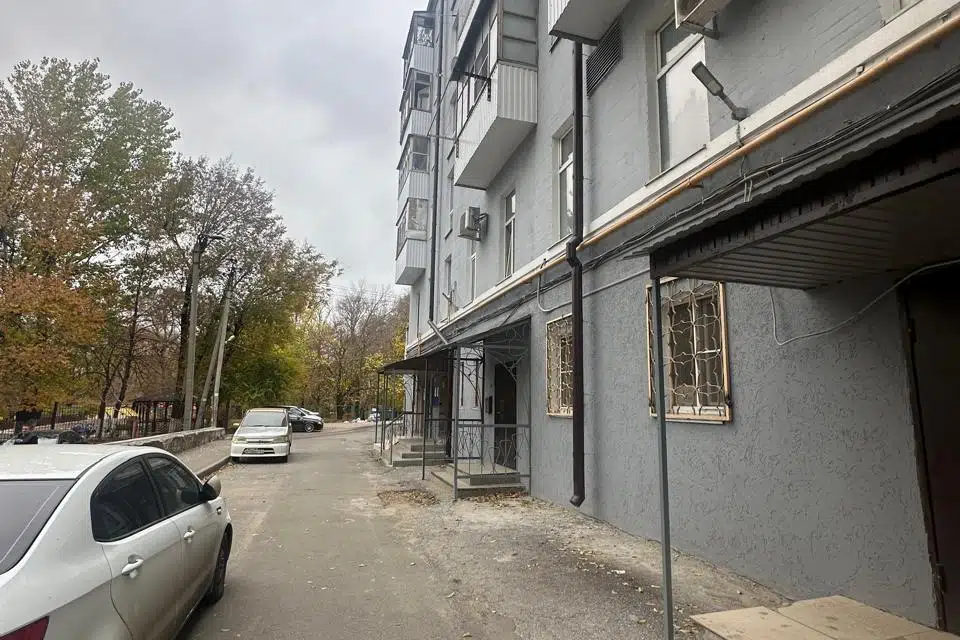 Продаётся 3-комнатная квартира, 55.9 м²