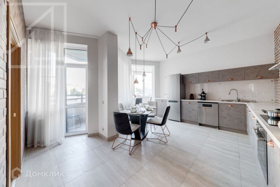 Сдаётся 3-комнатная квартира, 90 м²