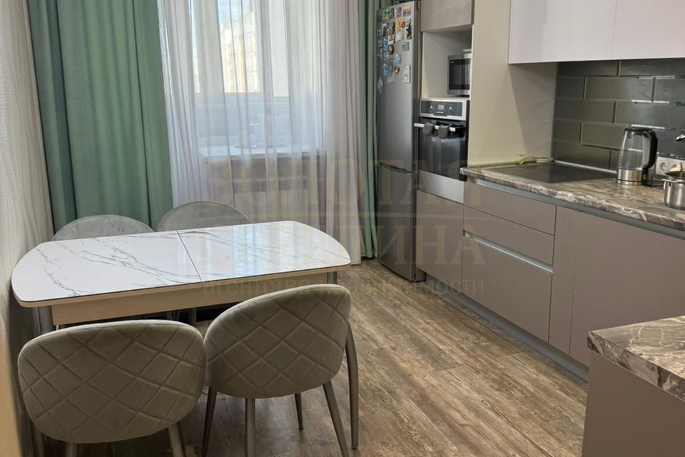 Сдаётся 2-комнатная квартира, 67 м²