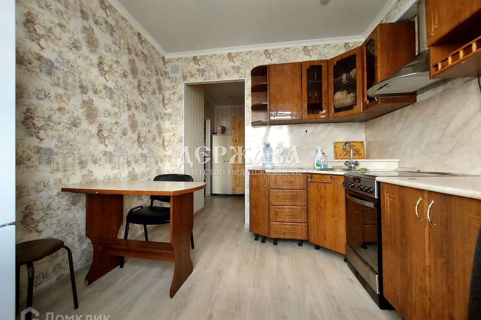 Сдаётся 2-комнатная квартира, 52.5 м²