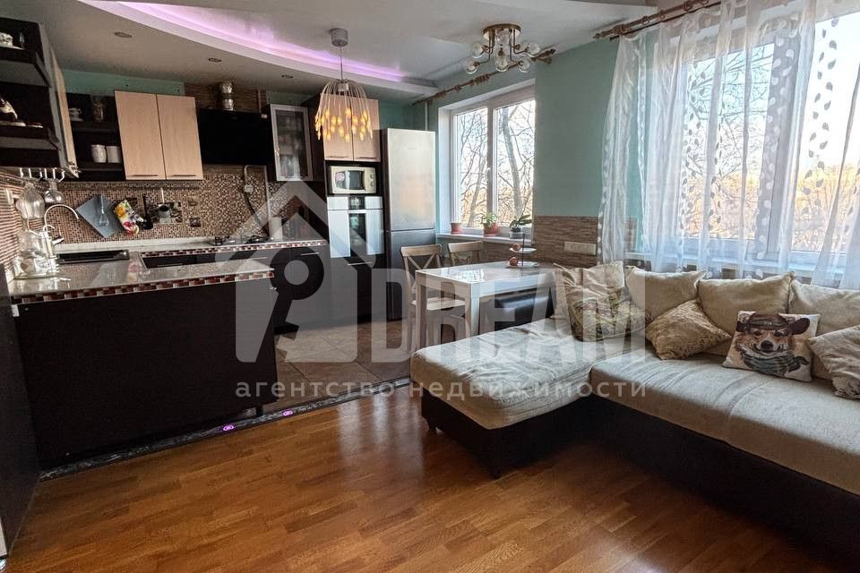 Продаётся 3-комнатная квартира, 64.7 м²