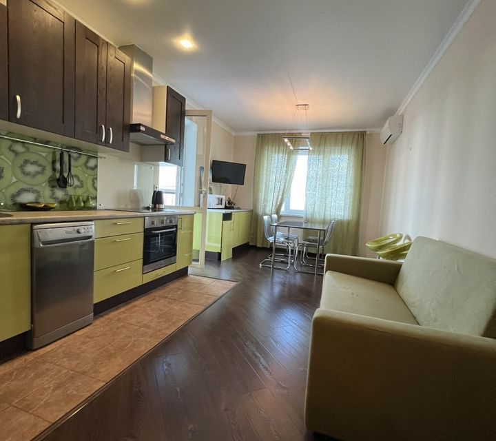 Сдаётся 2-комнатная квартира, 60 м²
