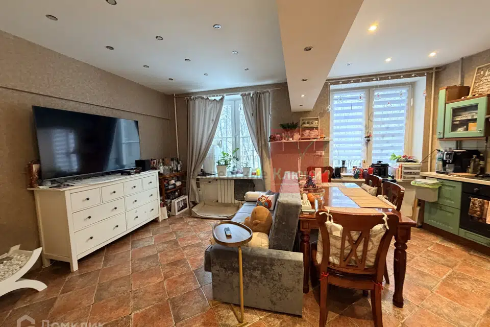 Продаётся 4-комнатная квартира, 97.2 м²
