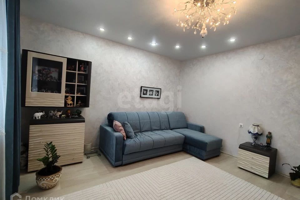 Продаётся 1-комнатная квартира, 47.6 м²