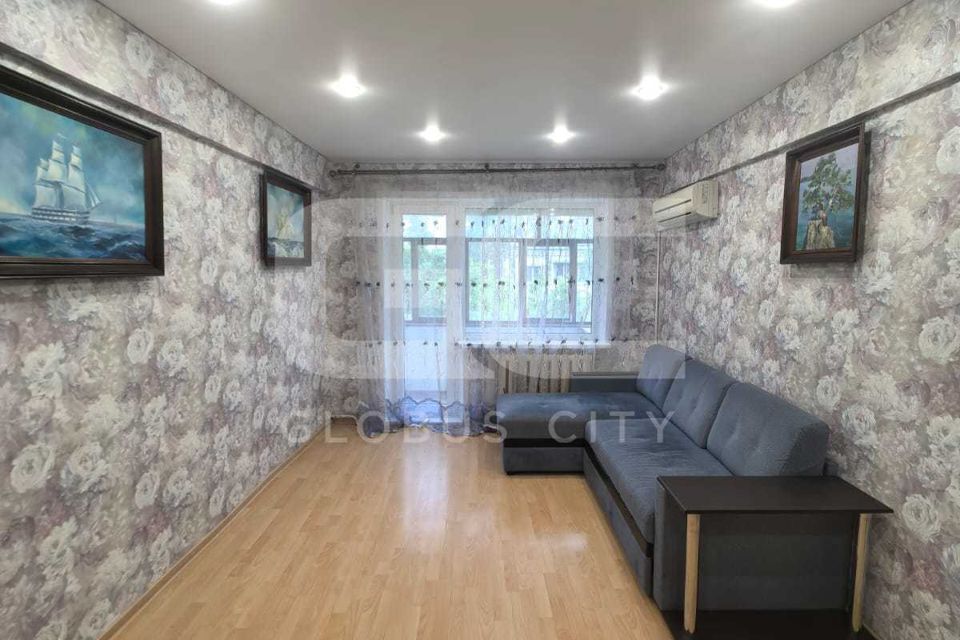 Продаётся 3-комнатная квартира, 56.1 м²