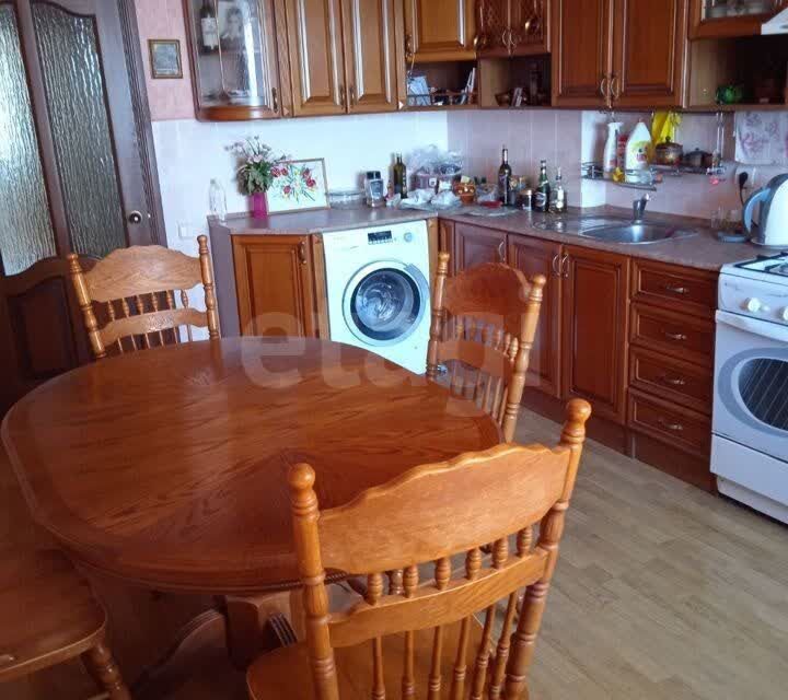 Продаётся 3-комнатная квартира, 92 м²
