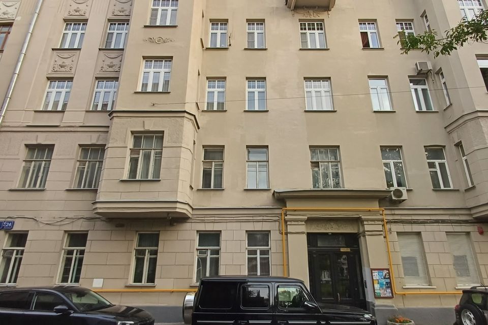 Продаётся 5-комнатная квартира, 136.3 м²