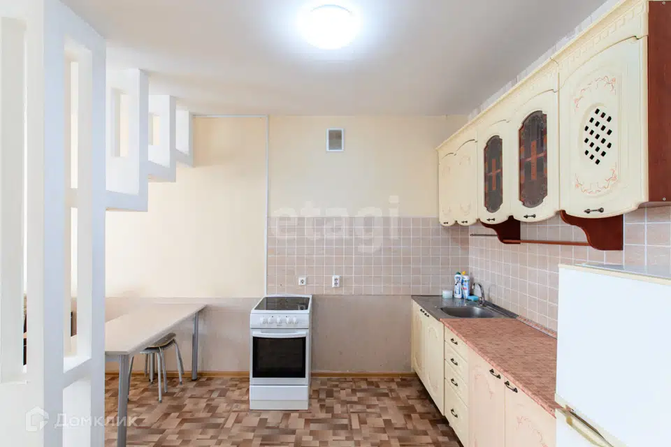 Продаётся 1-комнатная квартира, 37.8 м²