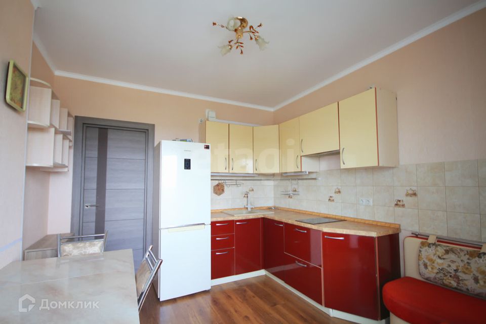 Продаётся 1-комнатная квартира, 38 м²
