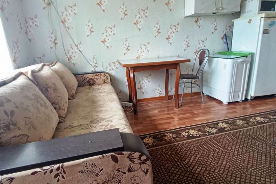 Продаётся комната в 1-комн. квартире, 13.8 м²