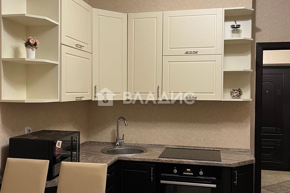 Продаётся 1-комнатная квартира, 35.6 м²