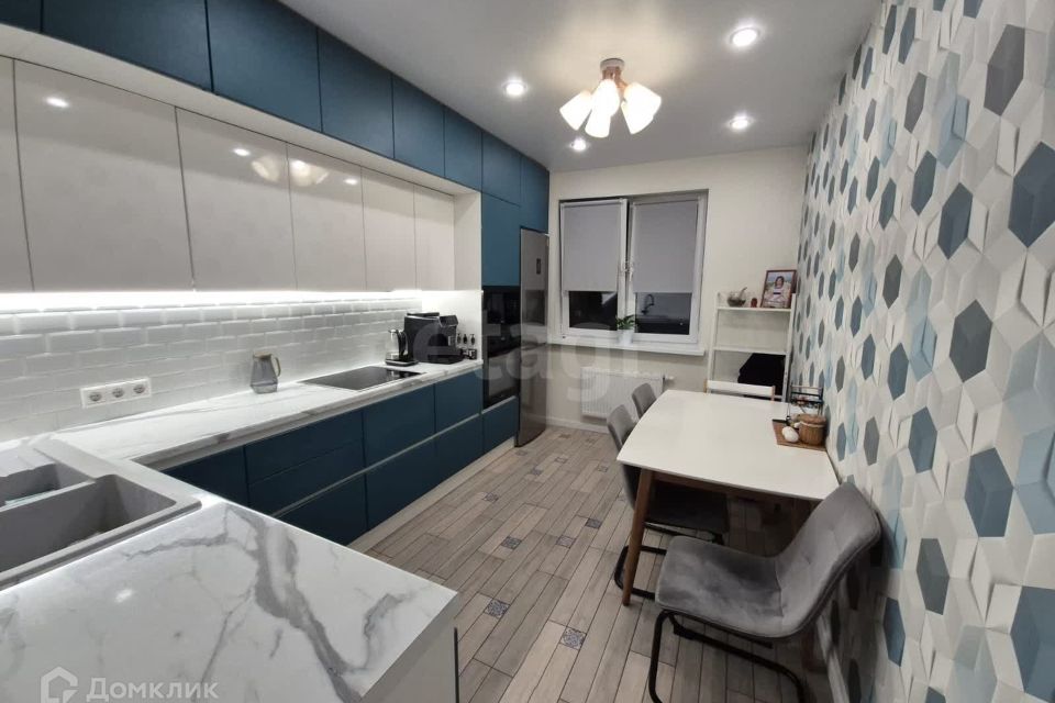 Продаётся 3-комнатная квартира, 76.2 м²