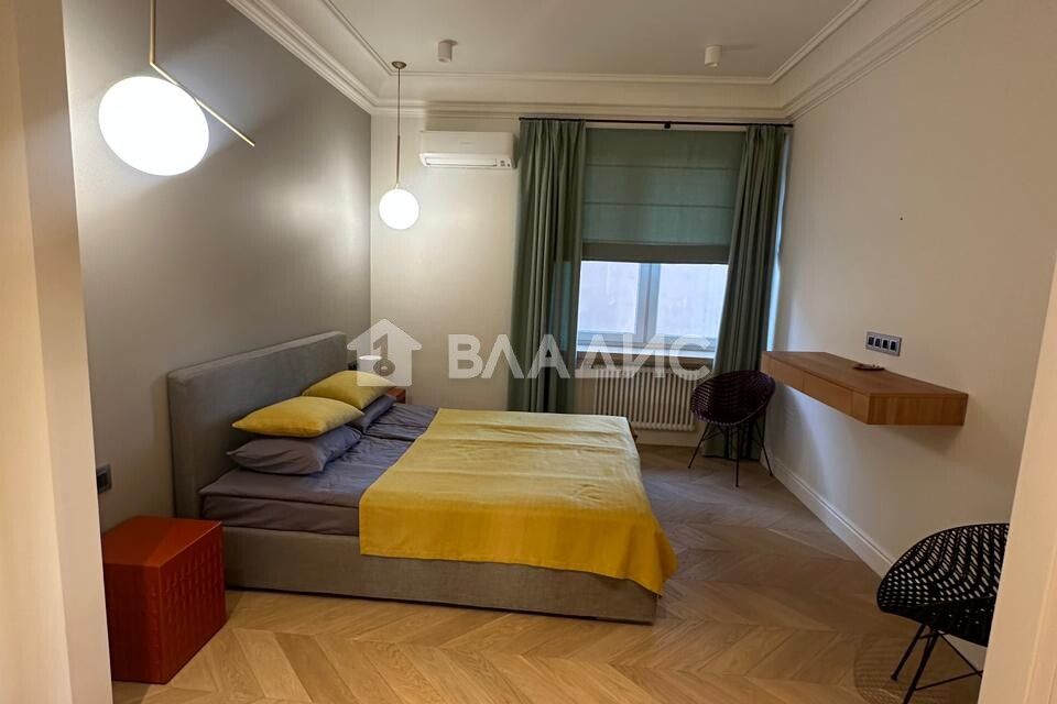 Продаётся 3-комнатная квартира, 93 м²