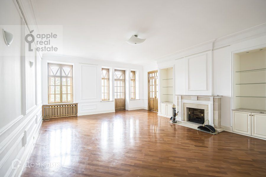 Сдаётся 4-комнатная квартира, 158 м²