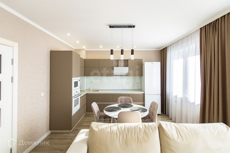 Продаётся 1-комнатная квартира, 52.7 м²