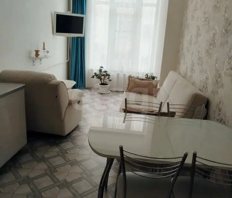 Продаётся 1-комнатная квартира, 51.8 м²