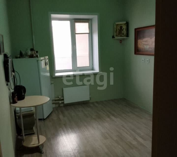 Продаётся 1-комнатная квартира, 48 м²