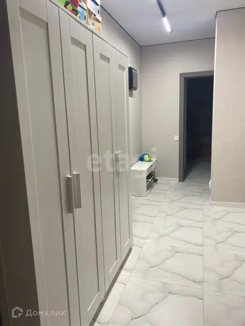 Продаётся 2-комнатная квартира, 60.2 м²