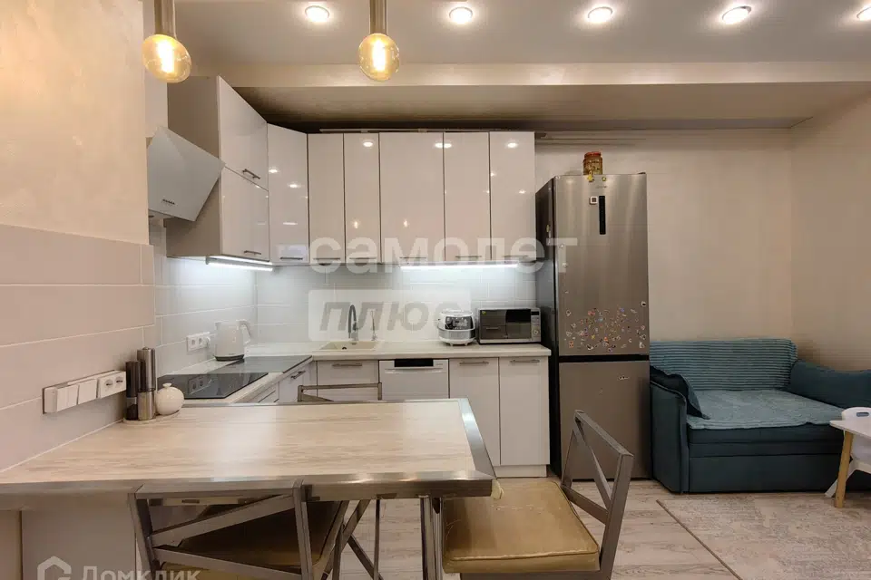 Продаётся 1-комнатная квартира, 41.3 м²