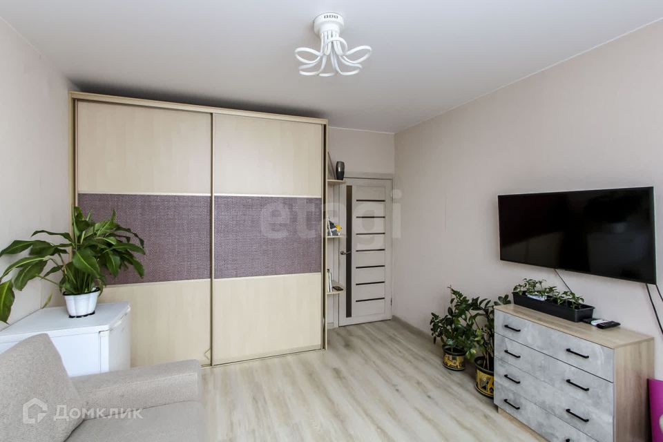 Продаётся 1-комнатная квартира, 33 м²