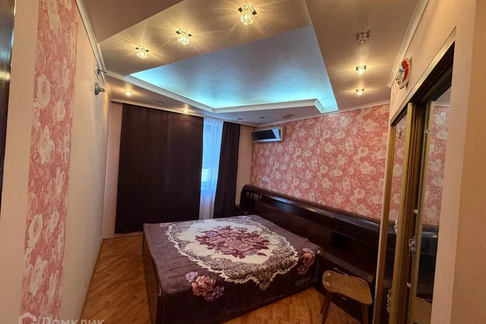Продаётся 3-комнатная квартира, 70 м²