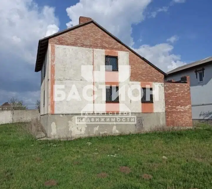 Продаётся 3-этажный дом, 331.7 м²