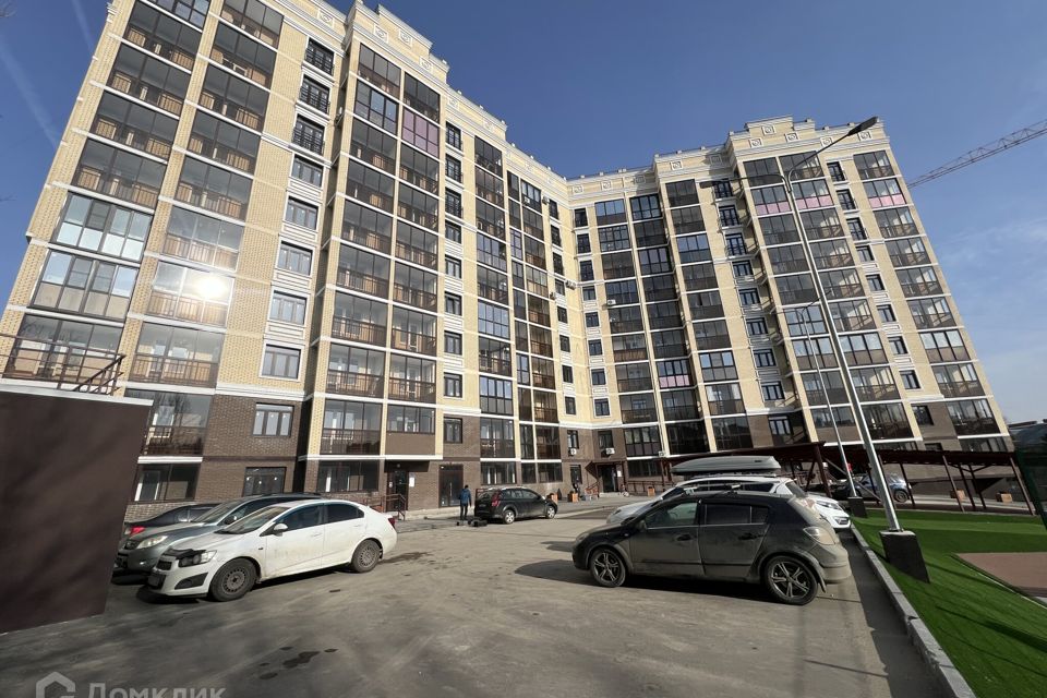 Продаётся 1-комнатная квартира, 60.5 м²