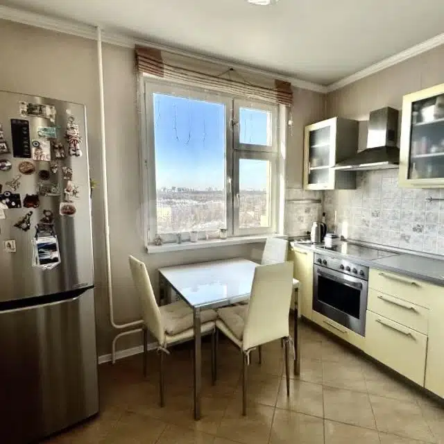 Продаётся 1-комнатная квартира, 37.4 м²