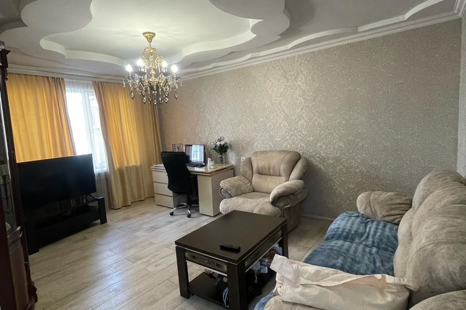 Продаётся 3-комнатная квартира, 63.8 м²