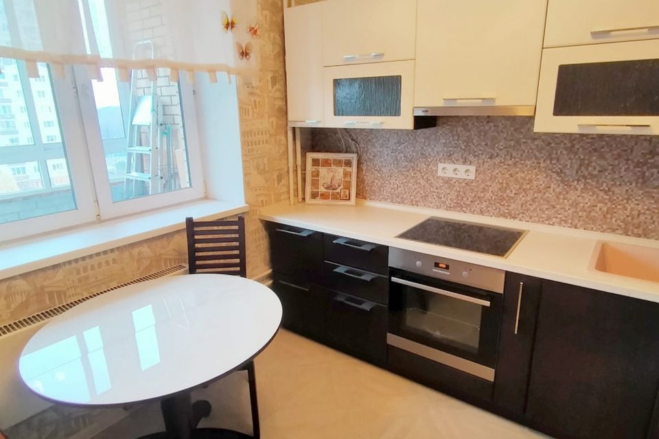 Продаётся 1-комнатная квартира, 37.2 м²