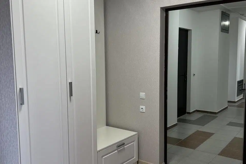 Продаётся 2-комнатная квартира, 61.8 м²