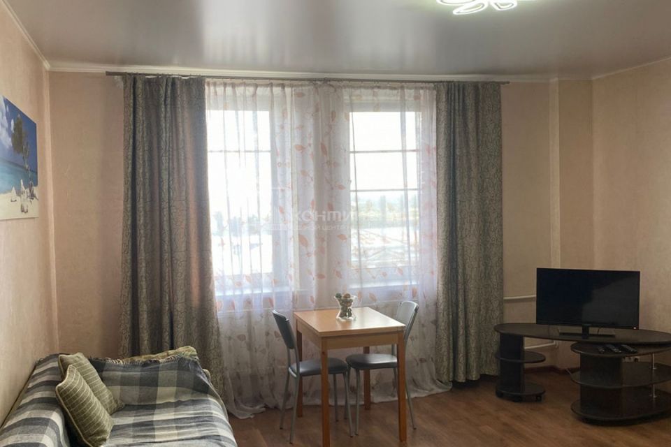 Сдаётся 1-комнатная квартира, 50 м²