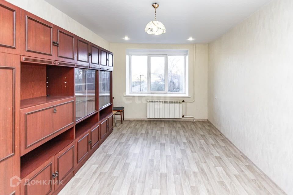 Продаётся 1-комнатная квартира, 41.3 м²