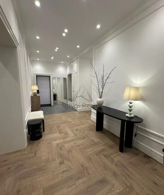 Сдаётся 3-комнатная квартира, 135 м²