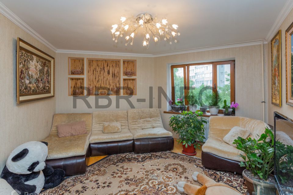 Продаётся 3-комнатная квартира, 77.3 м²