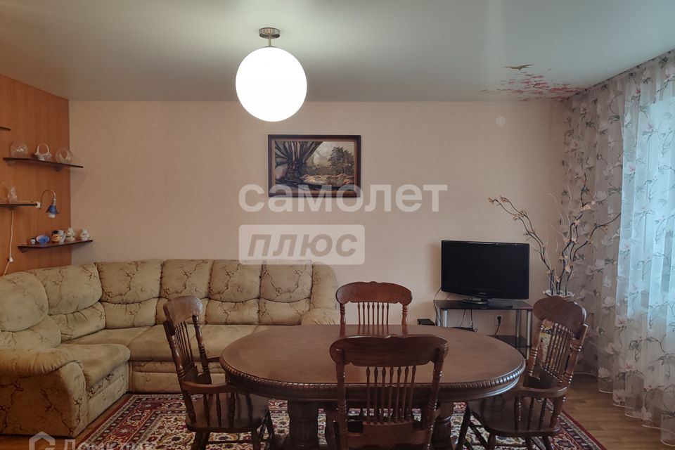 Продаётся 2-комнатная квартира, 61.2 м²