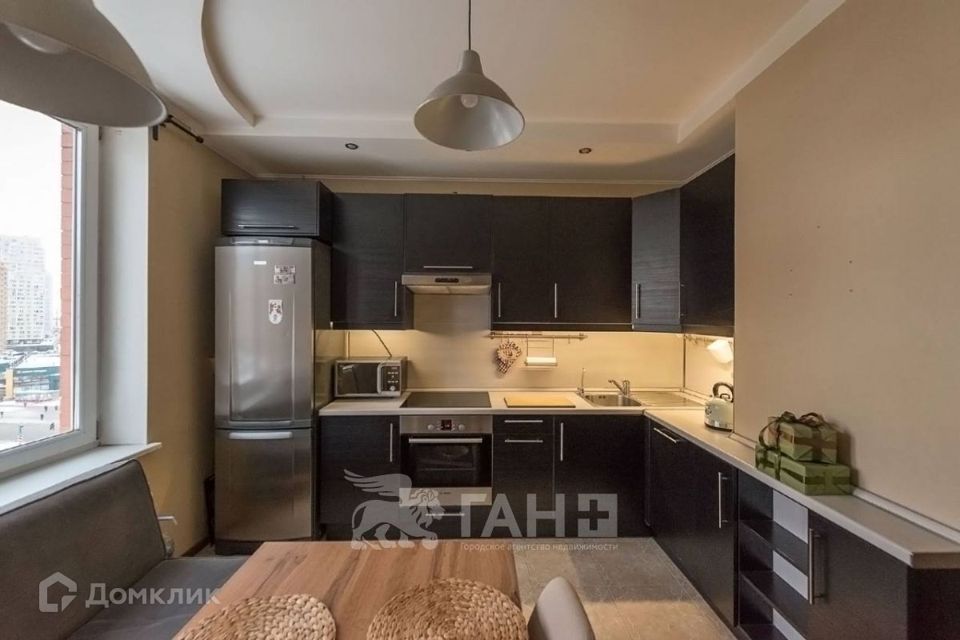 Продаётся 1-комнатная квартира, 46.3 м²