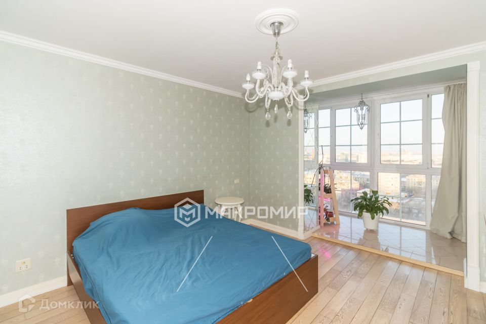 Продаётся 3-комнатная квартира, 157.4 м²