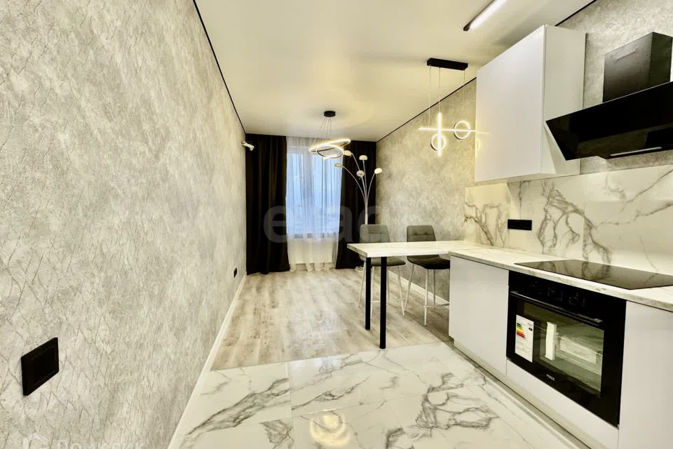 Продаётся 2-комнатная квартира, 61.75 м²