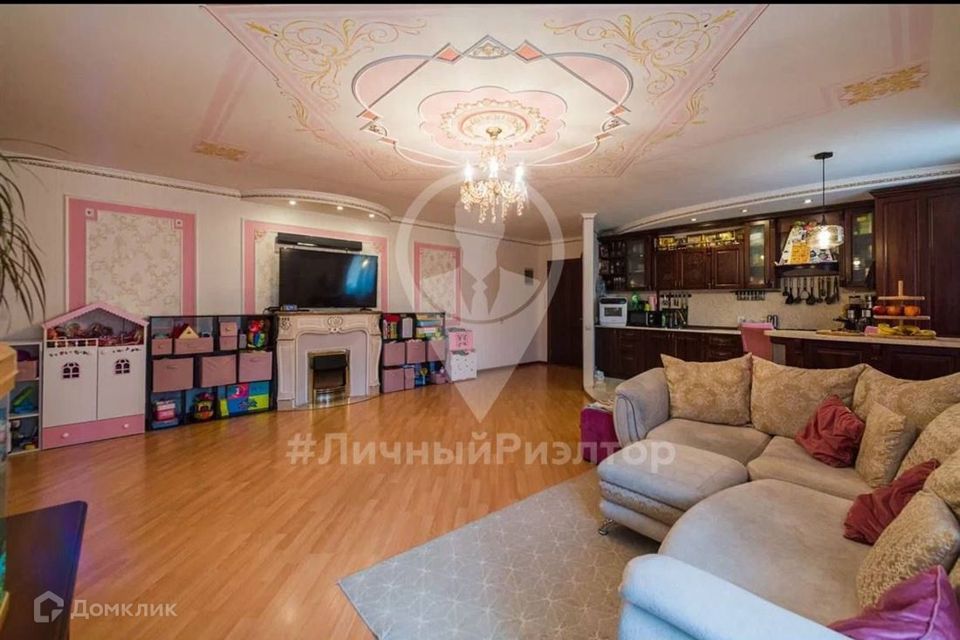 Продаётся 3-комнатная квартира, 92 м²