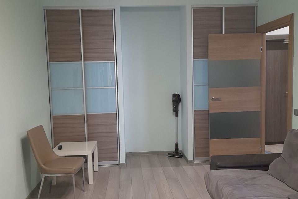 Продаётся 1-комнатная квартира, 39.8 м²