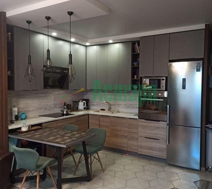 Продаётся 2-комнатная квартира, 75 м²