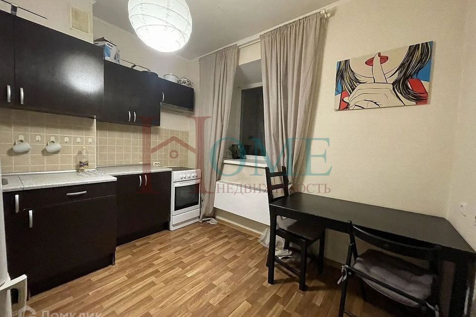 Сдаётся 1-комнатная квартира, 46 м²